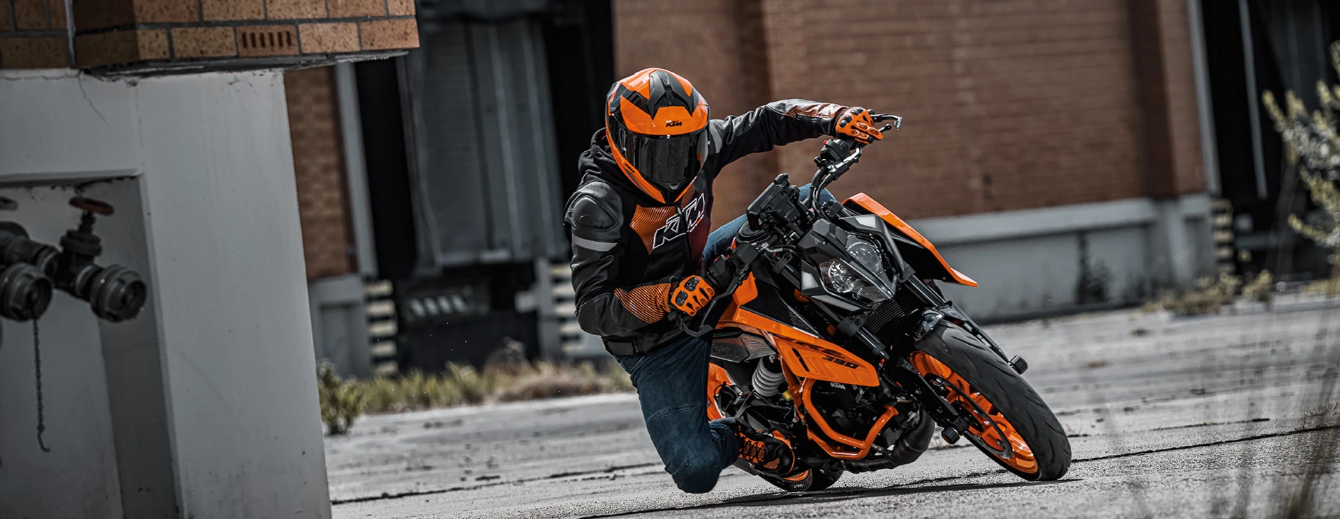 KTM Duke 390 review: top performance and features